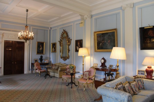 Living room where Anglo-Irish agreement was signed.